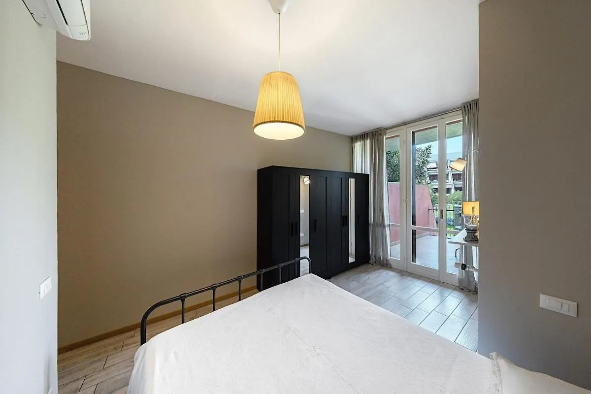 Casa Eva, Accogliente, A Due Passi Dal Lago 代森扎诺-德尔加达 0*,  意大利
